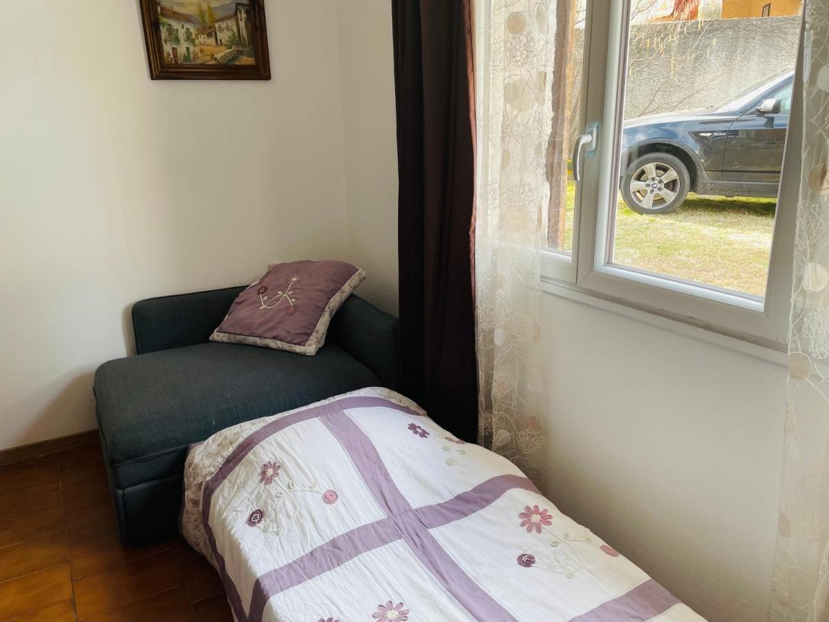 Gite Marydidou Entressen Ngoại thất bức ảnh